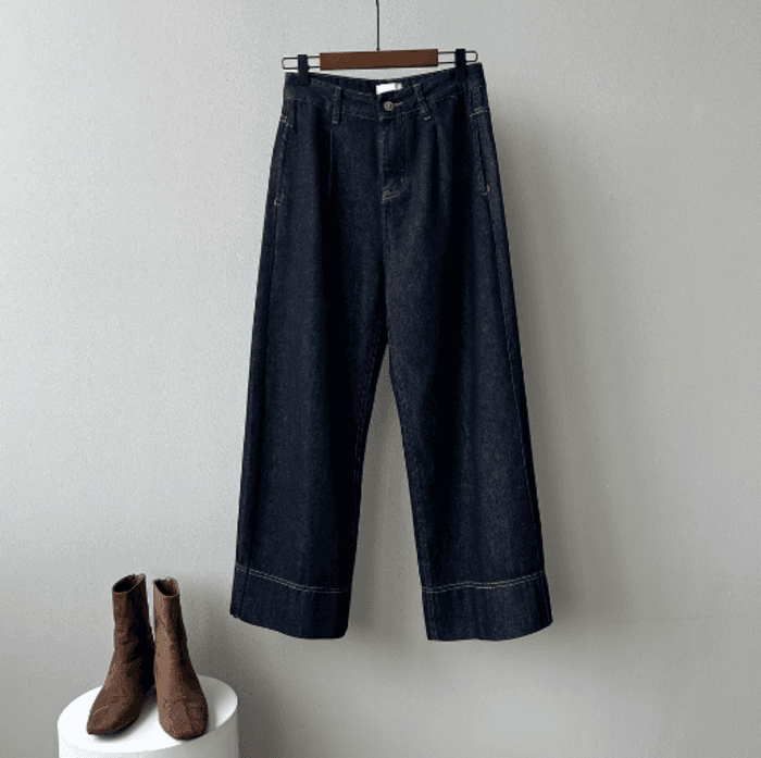 骨格ストレートIラインデニムパンツ