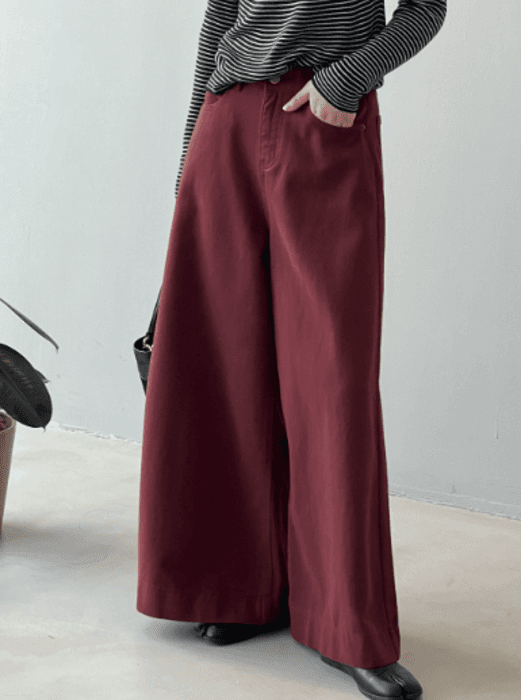 骨格ストレート裾ワイドカジュアルパンツ