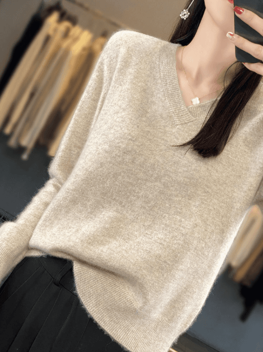 骨格ストレートVネックニットトップス