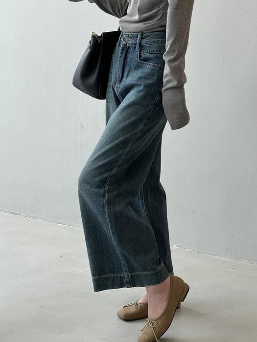 骨格ストレートワイドデニムパンツ
