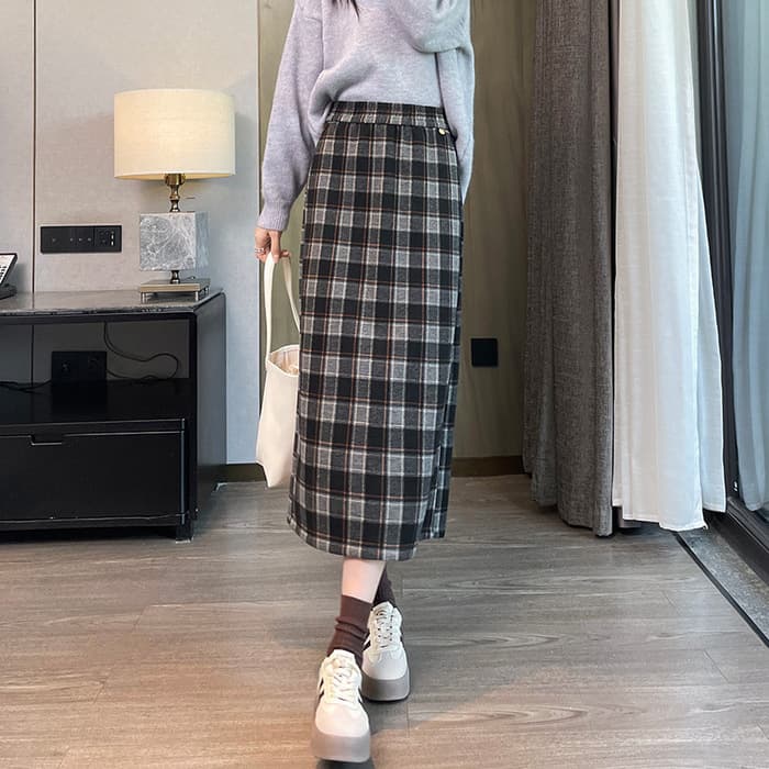 骨格ストレートバックススリットチェックIラインスカート