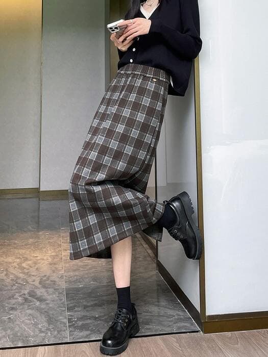 骨格ストレートバックススリットチェックIラインスカート