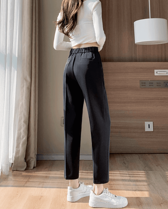 骨格ストレートクロップ丈シガレットパンツ