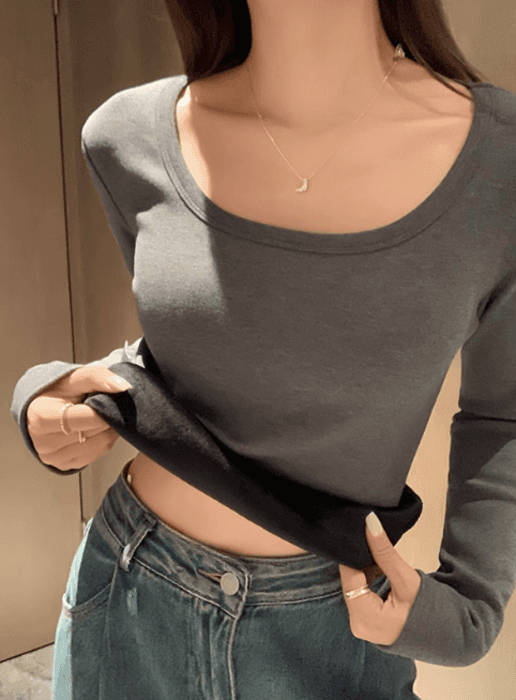 骨格ストレート裏起毛Uネックニットトップス
