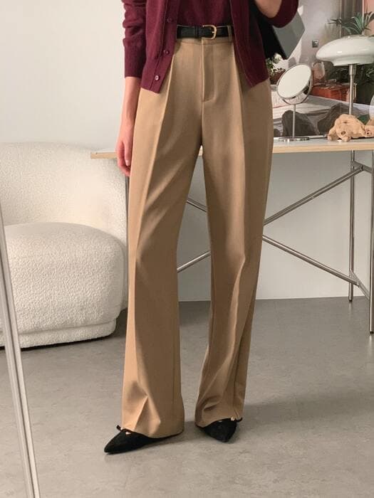 骨格ストレートセンタープレスカラースラックスパンツ