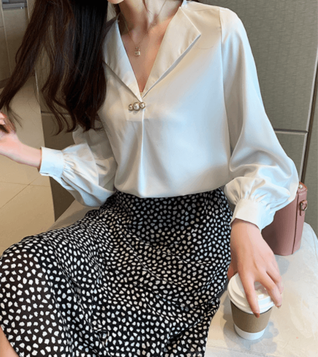 骨格ストレートパールボタンブラウストップス