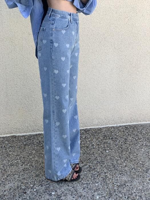 骨格ストレートハートモチーフデニムパンツ