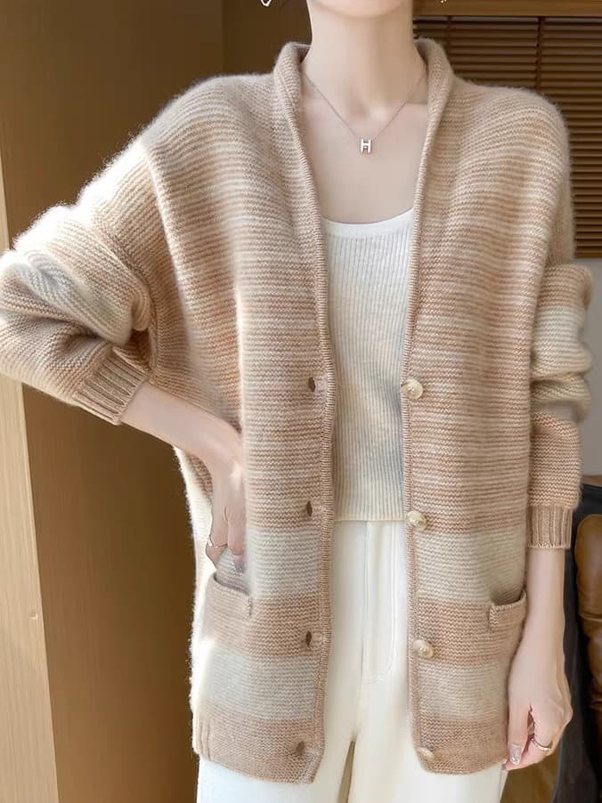 骨格ストレートソフトグラデーションVネックカーディガン