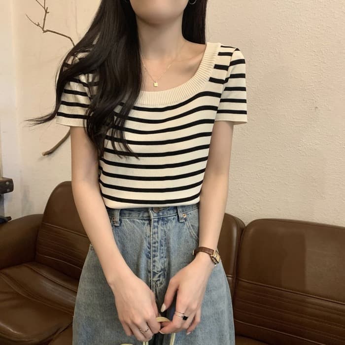 骨格ストレートスクエアネックボーダーTシャツトップス