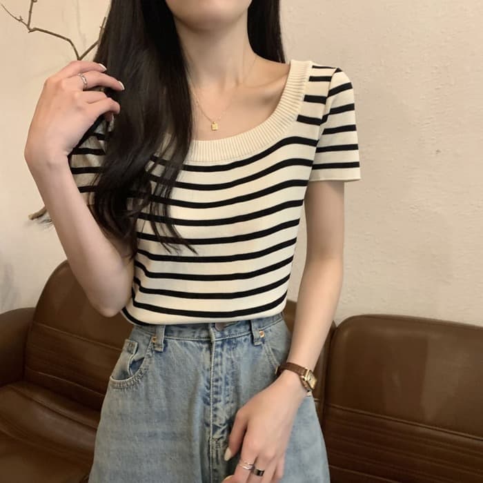 骨格ストレートスクエアネックボーダーTシャツトップス