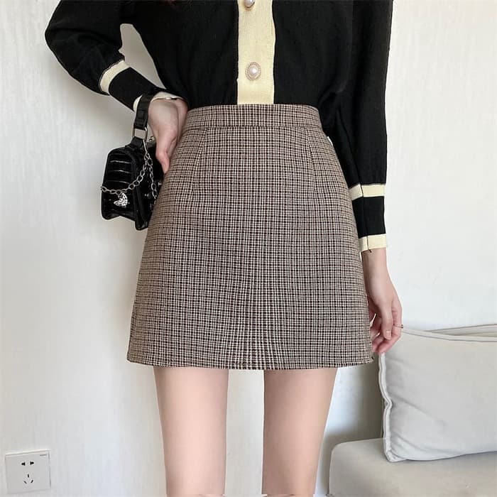骨格ストレートチェックスカート
