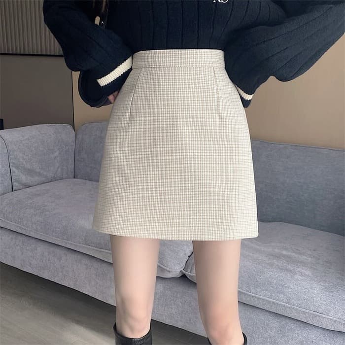骨格ストレートチェックスカート