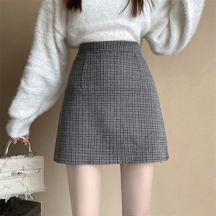 骨格ストレートチェックスカート