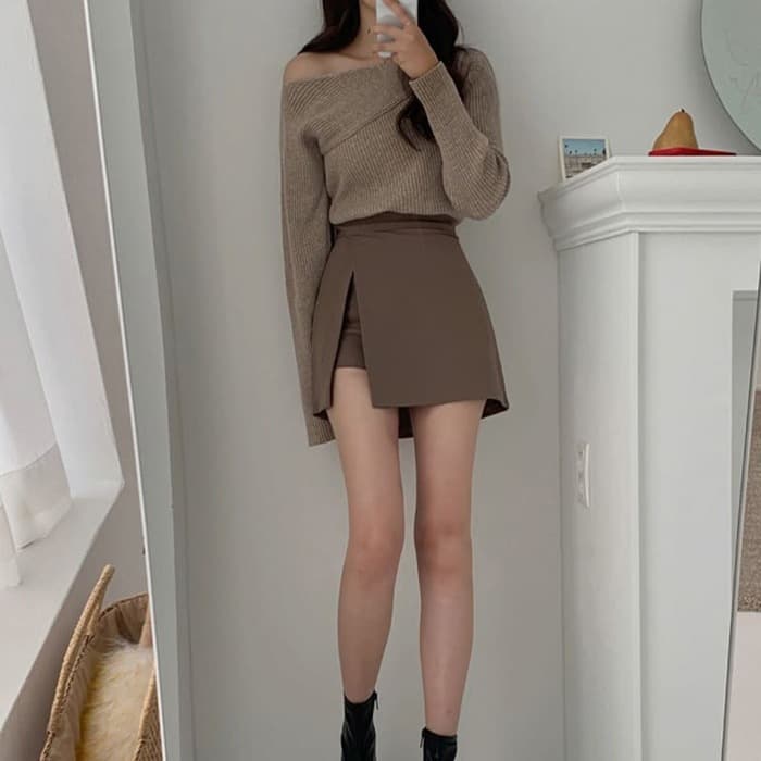 骨格ストレートスリット入りスカート